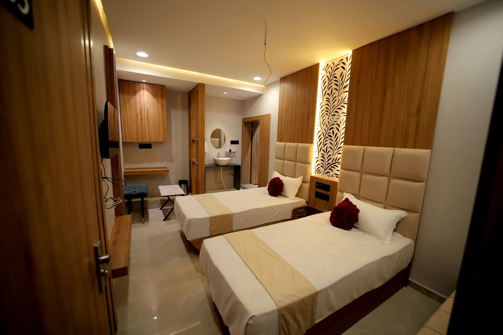 Twin Bed Room